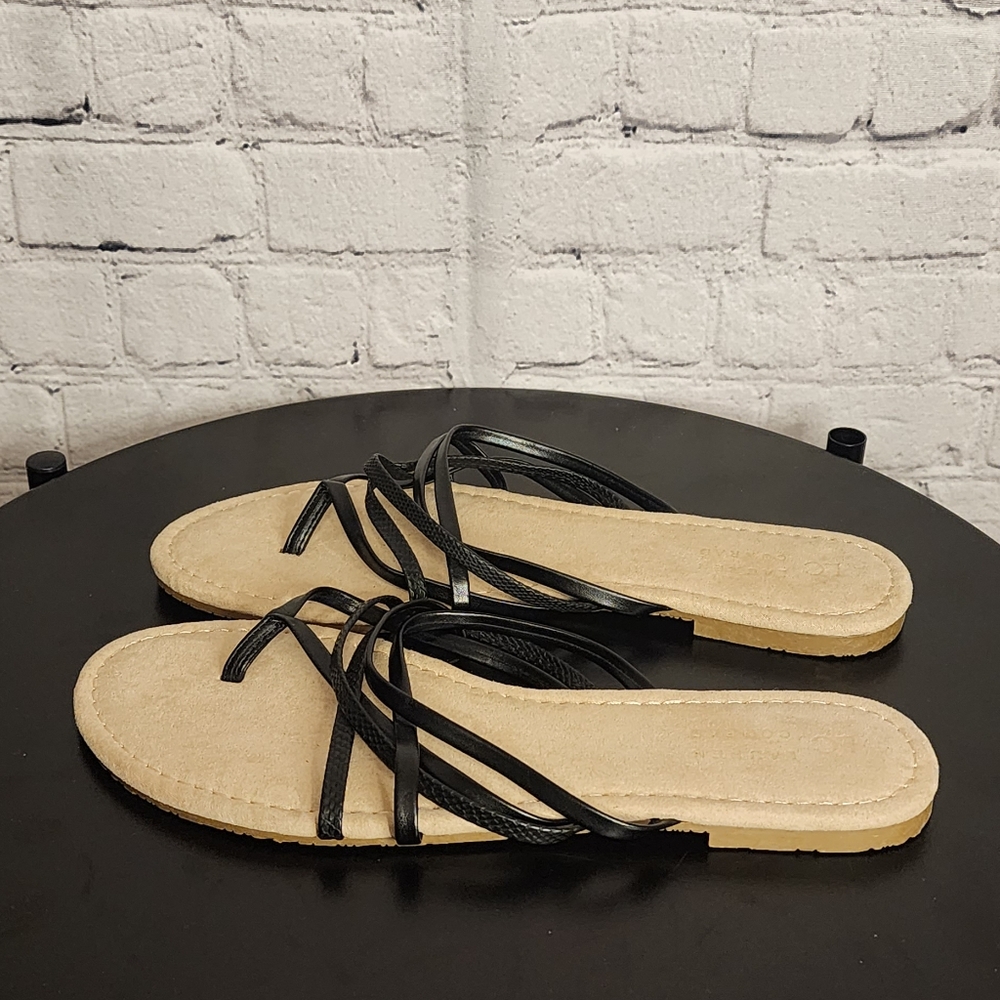 Lauren Conrad Black Sandals Large